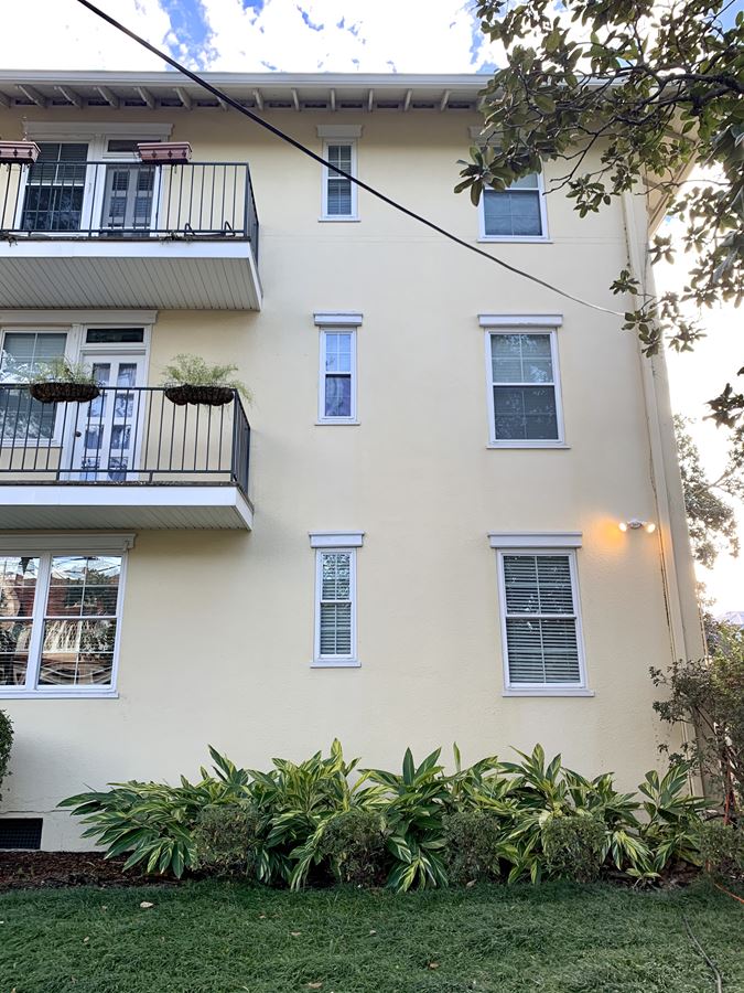Condo exterior cleaning st charles avenue new orleans la